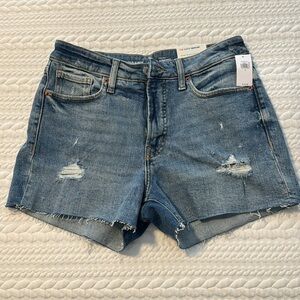 Old Navy Jean Shorts NWT